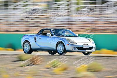 media/Oct-18-2025-Extreme Speed (Sat) [[d6d7e1fef1]]/Group 5/Session 3 (Turn 1)/